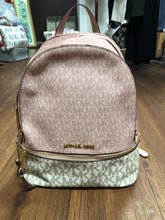 Load image into Gallery viewer, michael kors Purse - backpack