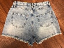 Load image into Gallery viewer, Size 8 Wild Fable Shorts