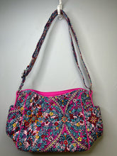 Load image into Gallery viewer, Mint Condition Vera Bradley Purse