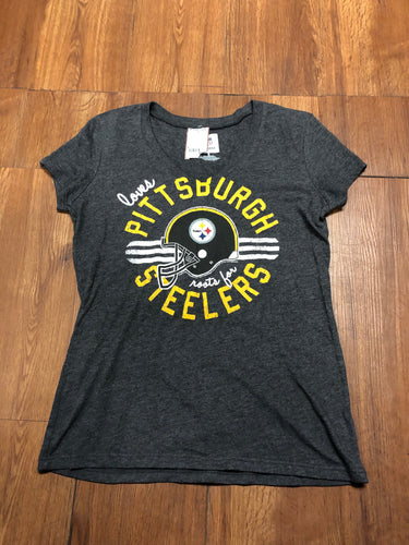 Women's Size S NFL Steelers Vneck Shirt