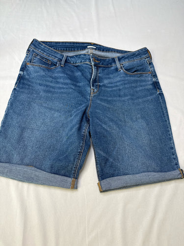 Size 14 old navy Shorts