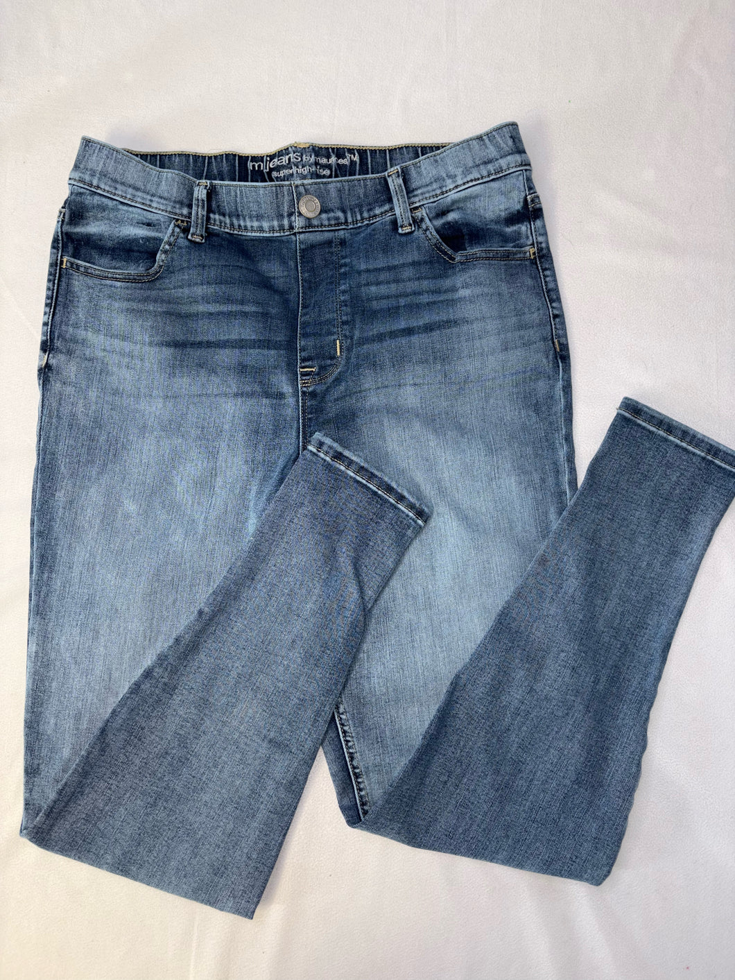womens Size L Maurices Jeans