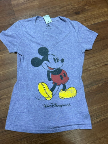 Size M Disney Parks Shirt