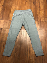 Load image into Gallery viewer, Women&#39;s Size L Fabletics Leggings