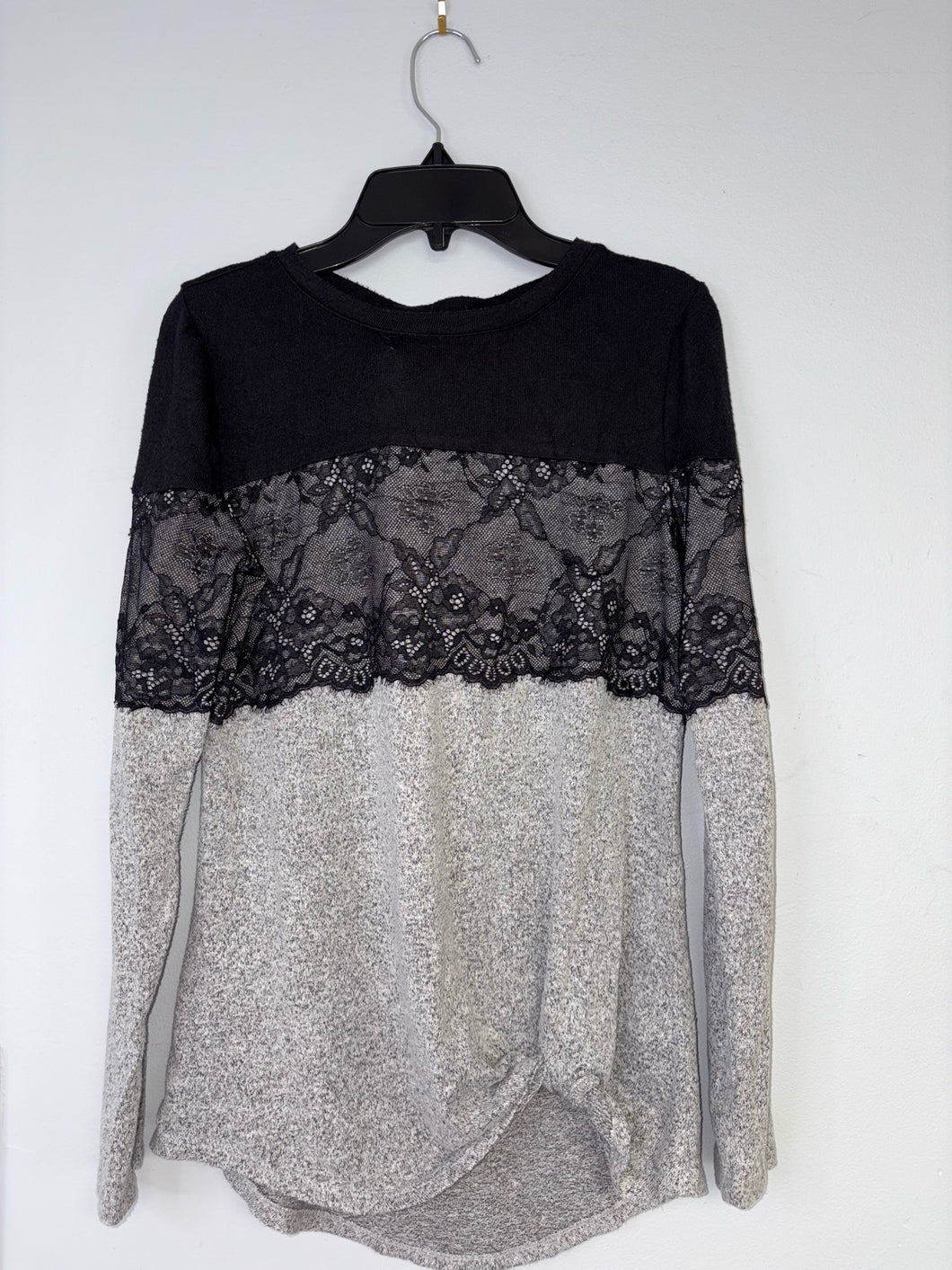 ladies Size XS Maurices Shirt