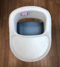 Load image into Gallery viewer, Toy Vintage Highchair