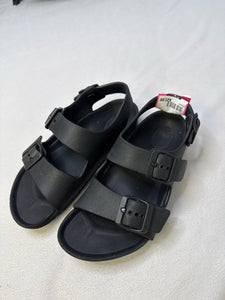2.5-3 Birkenstock Shoes