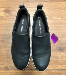 Toms 8.5 shoes