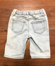 Load image into Gallery viewer, Girls size 6 Children&#39;s Place bermuda Shorts