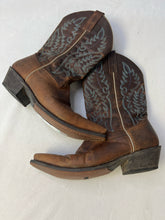 Load image into Gallery viewer, Laredo cowgirl boots 8--shoes