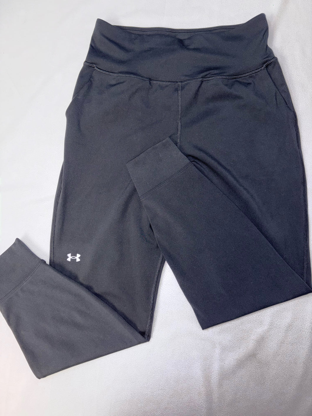 ladies Size M under armour Pants
