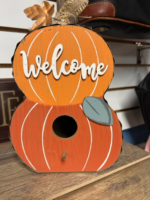 welcome pumpkins home decor