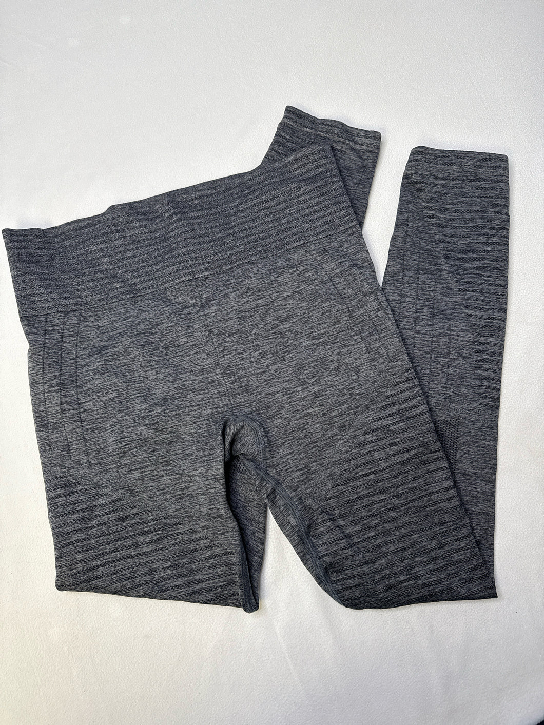 Ladies Size M Athleta Leggings