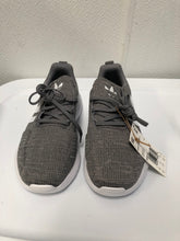 Load image into Gallery viewer, 2.5 Adidas Shoes