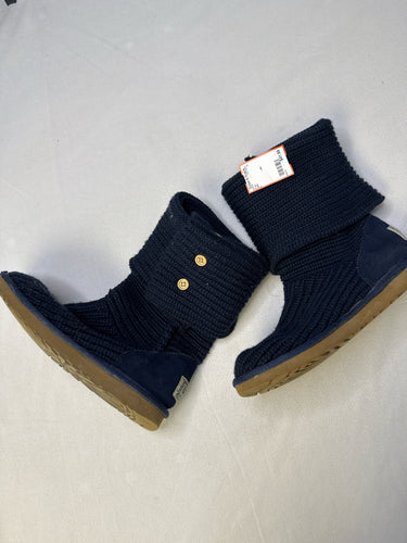 UGG 8 shoes