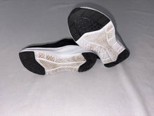 Load image into Gallery viewer, Athletic 8 shoes