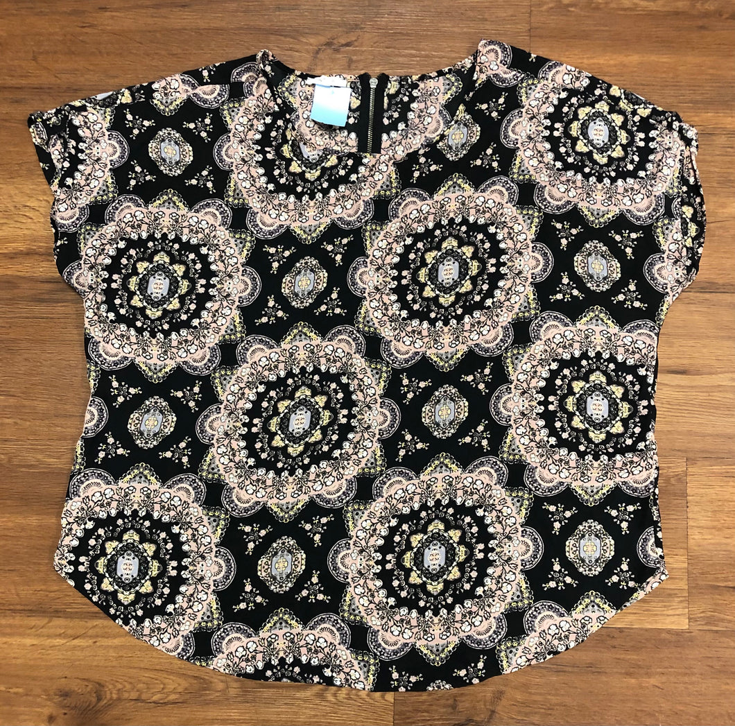 Size XL Maurices Shirt
