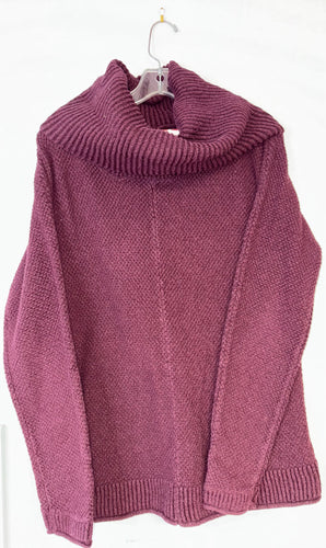 ladies Size S Maurices Sweater