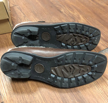 Load image into Gallery viewer, UGG 8 shoes - Langford shoe - new without tag, in box.