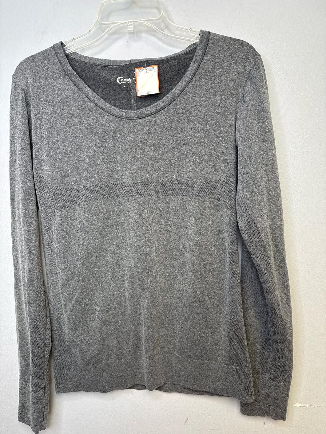 Size L Zyia Shirt