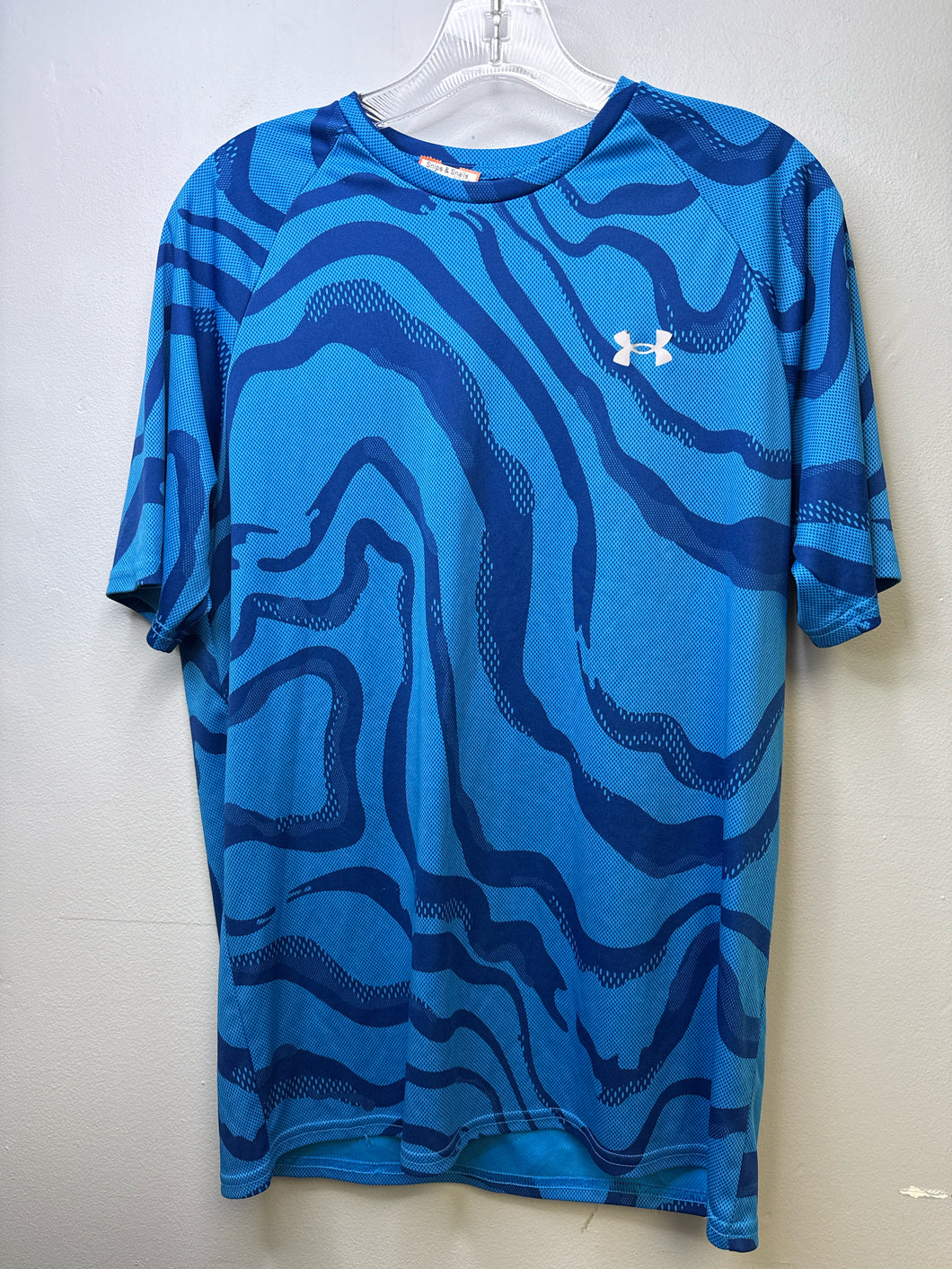 Size M shirt