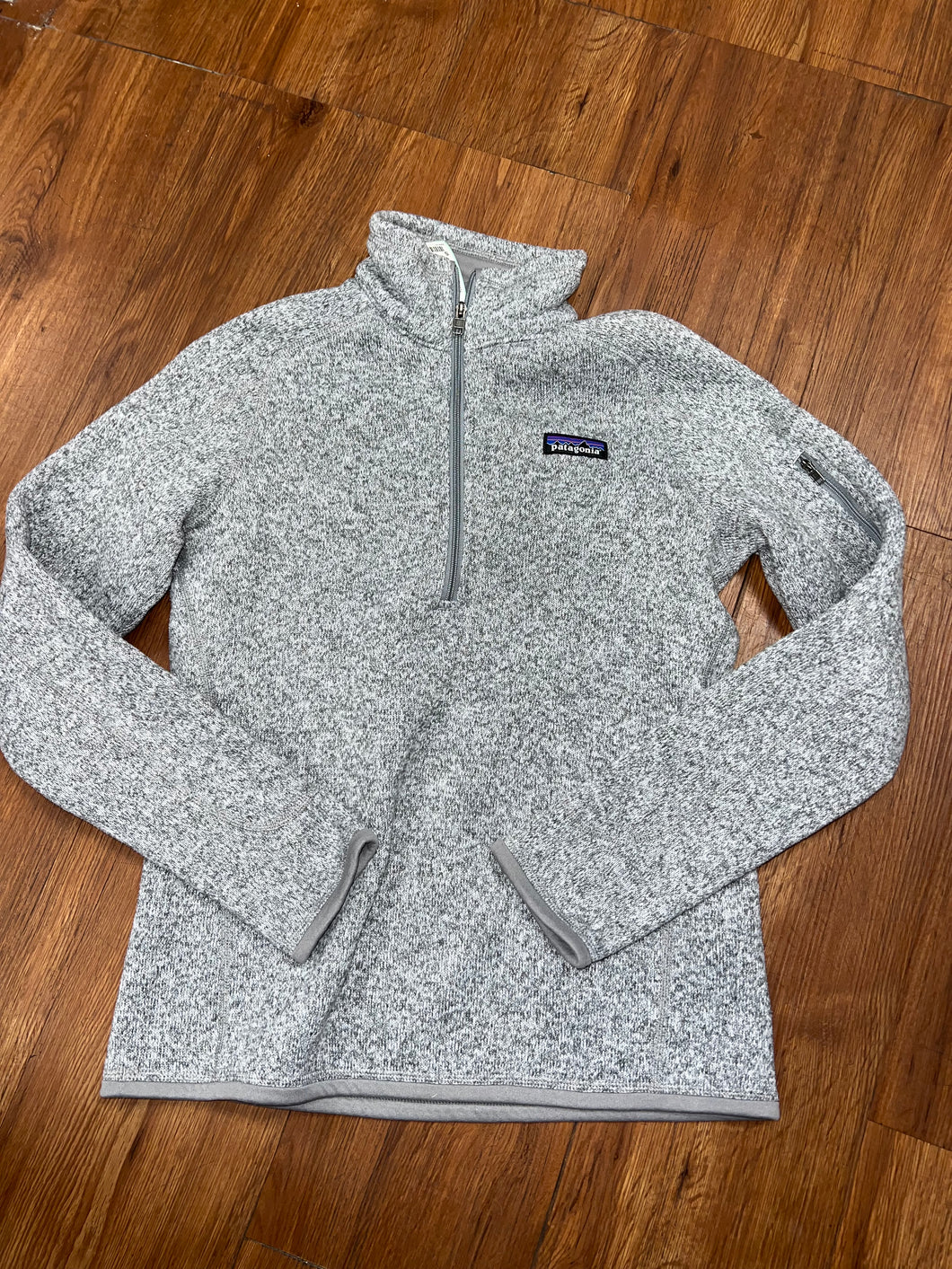 Women's Size S Patagonia Pull Over Quarter Zip Sweater
