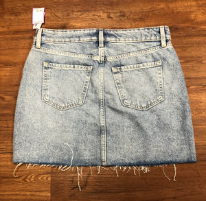 Size 8 old navy bnwt  Skirt