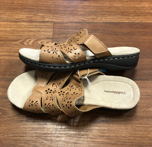 Croft and Barrow 7.5 shoes- sandals