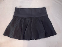 Load image into Gallery viewer, Size M buc-ees Skirt