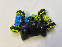 Load image into Gallery viewer, RC stunt car