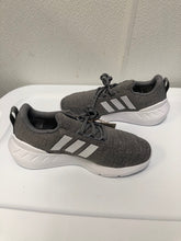 Load image into Gallery viewer, 2.5 Adidas Shoes