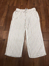 Load image into Gallery viewer, Women&#39;s Size L old navy Pants