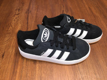 Load image into Gallery viewer, Shoes/Boots NEW with tags Campus 00s
