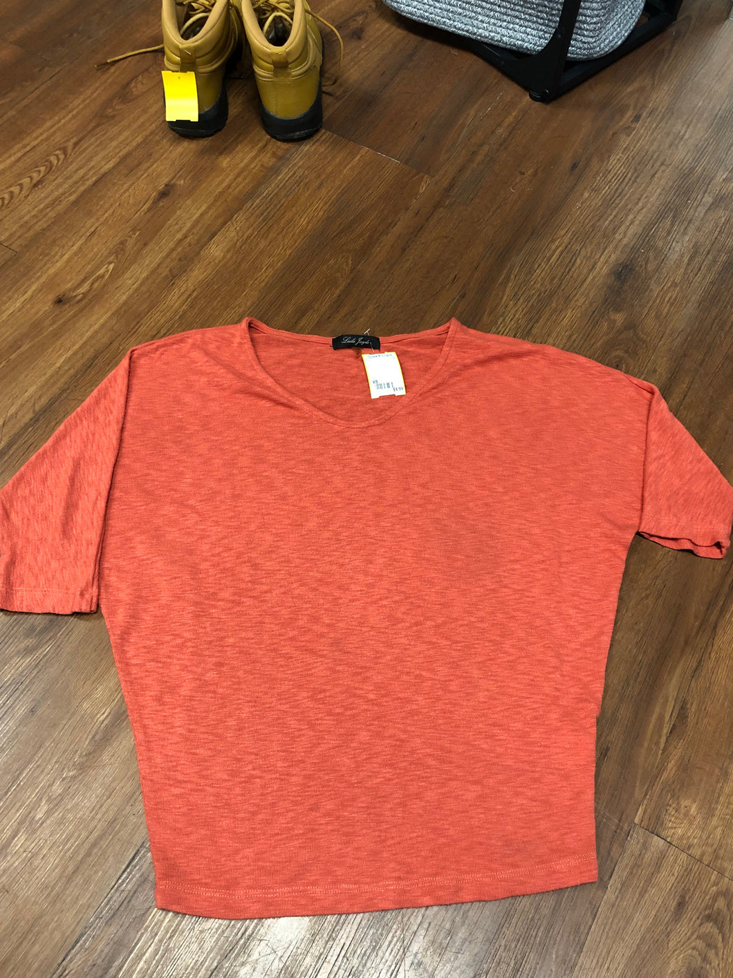 Size XS 3/4 length sleeve shirt