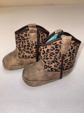 Load image into Gallery viewer, NWT Infant Little Stompers Savanna size 2 Ariat Boots