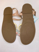 Load image into Gallery viewer, NWT Girl's Size 4 Cat &amp; Jack Sandals
