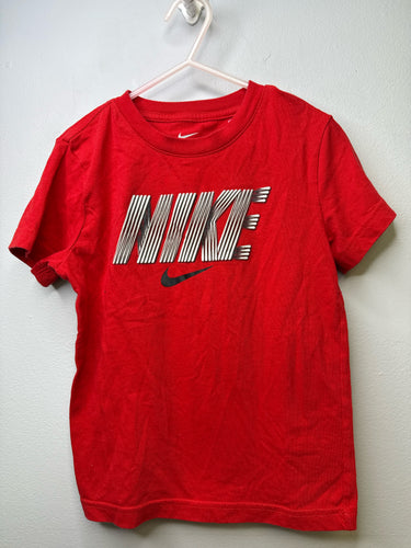 Boys 6 Nike Shirt