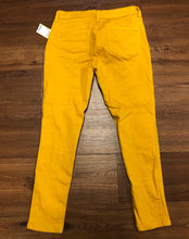 Load image into Gallery viewer, Size 6 ANA Jeans, skinny ankle