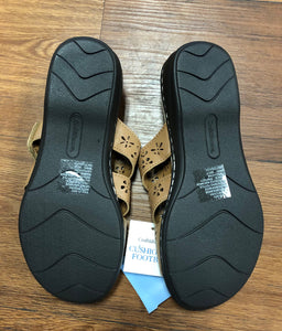 Croft and Barrow 7.5 shoes- sandals