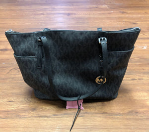 michael kors Purse with wallet