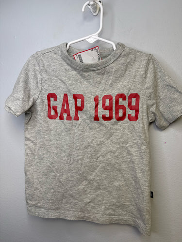 boys 4/5 Gap Shirt