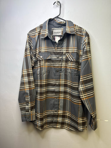 Mens Size M shirt