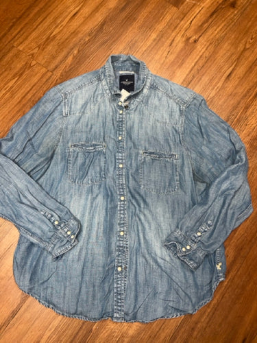 Size XL American Eagle Shirt