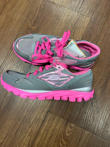 1.5 Skechers go run sneakers