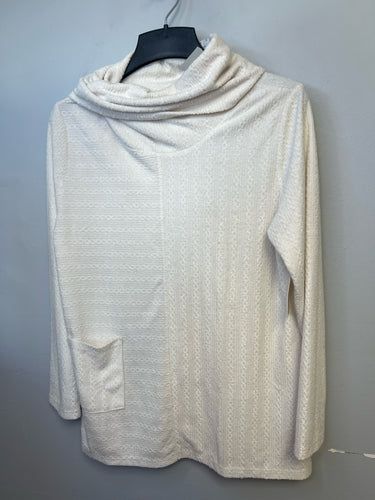 Size Med bnwt womens tunic