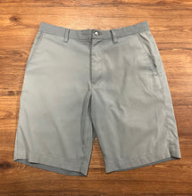 Load image into Gallery viewer, Size 32 Shorts