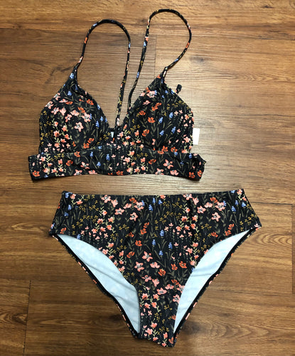 Womens Size L Cupshe 2 pc swimsuit new with tags