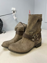 Load image into Gallery viewer, Maurices 10 boots  shoes