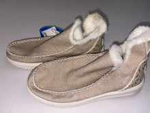 Load image into Gallery viewer, NWT Women's Hey Dude Camden Brushed Cozy Size 9 shoes