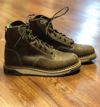Load image into Gallery viewer, 8 shoes womens Georgia boots, 6 inch wedge